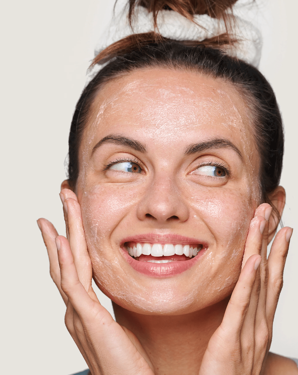 Mad Hippie MicroDermabrasion Facial 2