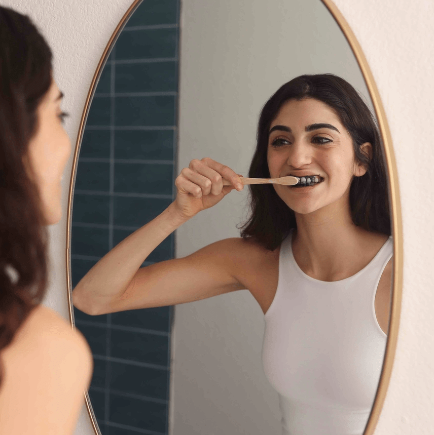 Wonder Oral Wellness Whitening Tooth Powder 3