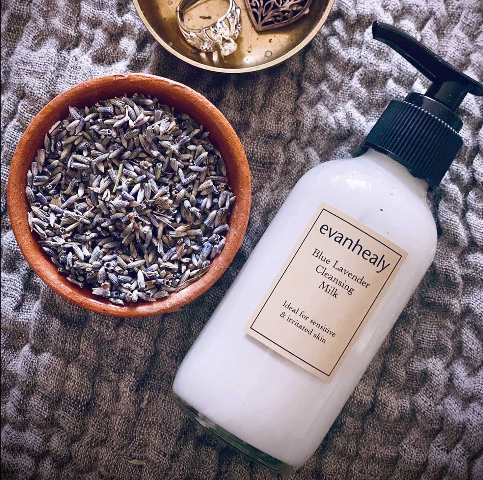 Evanhealy Blue Lavender Cleansing Milk 4