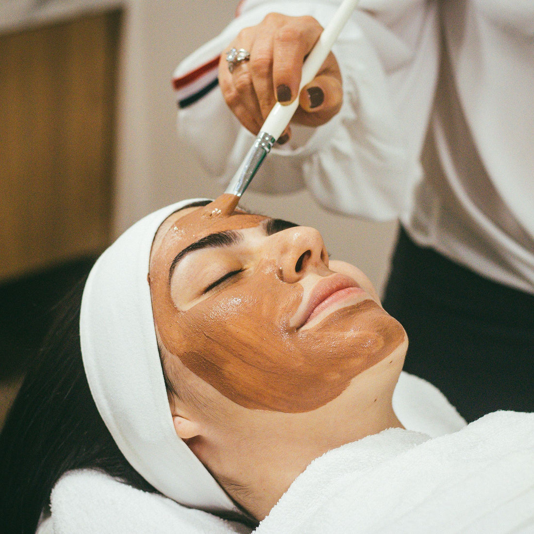 Unmasking Beauty: A Guide to Face Masks for Dry Skin